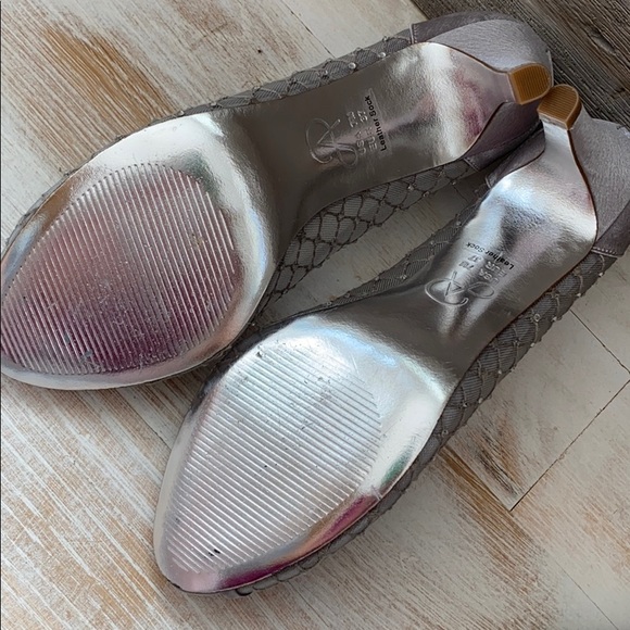 Jeweled Adrianna Papell mesh peep toe heels - Picture 3 of 7